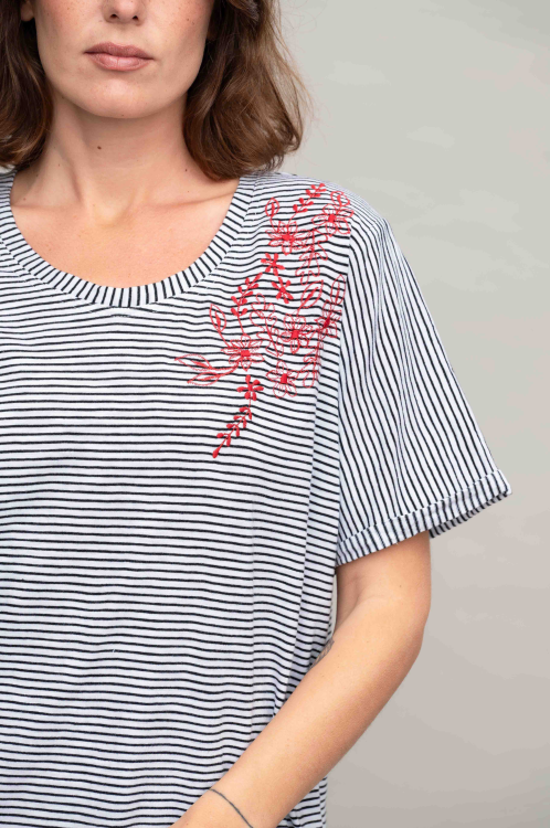 חולצת Embrosa - פסים B&W - Image 5