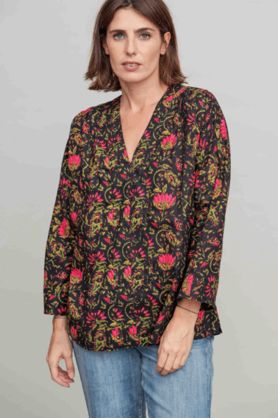 Alternative view of חולצת רוזמרין- Black Floral